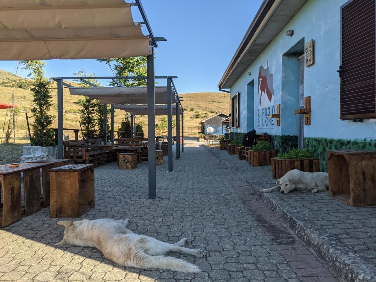 Rifugio Silone Hostel Pescina Luaran gambar